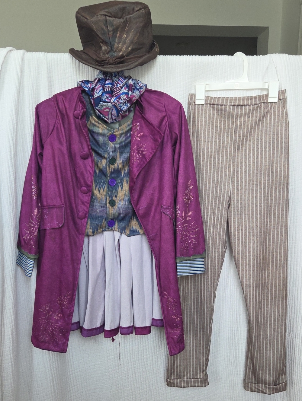 Rubies 5 Piece Willy Wonka & The Chocolate Factory Costume For Kids - L 10/12
